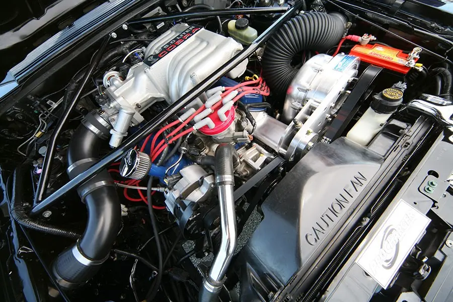 1993-ford-mustang-cobra-uh2-900x600-1.webp