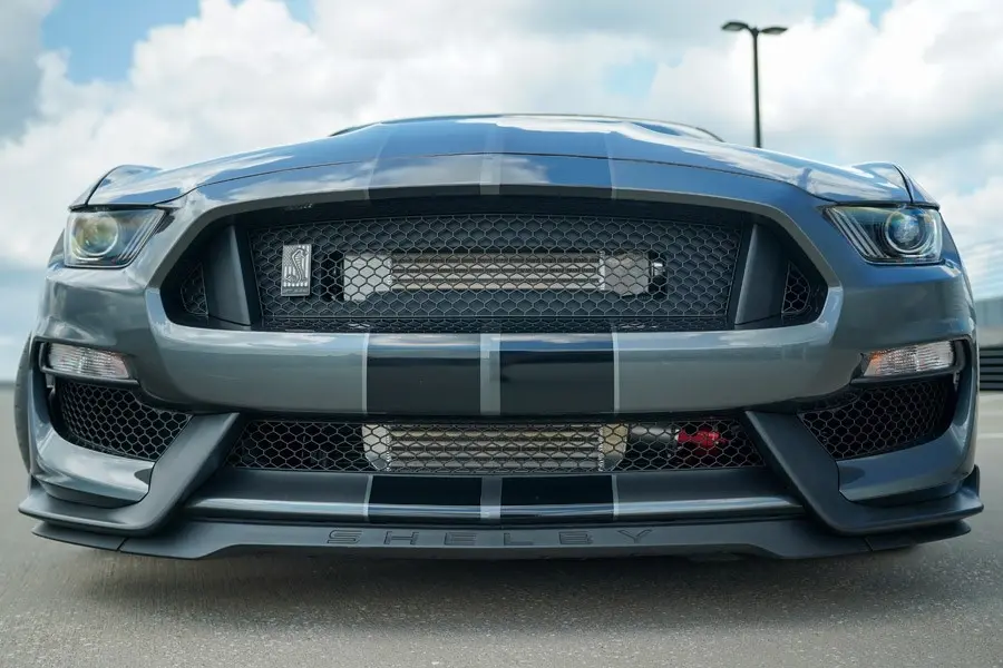 2020-2015-MUSTANG-SHELBY-GT350-IC.webp
