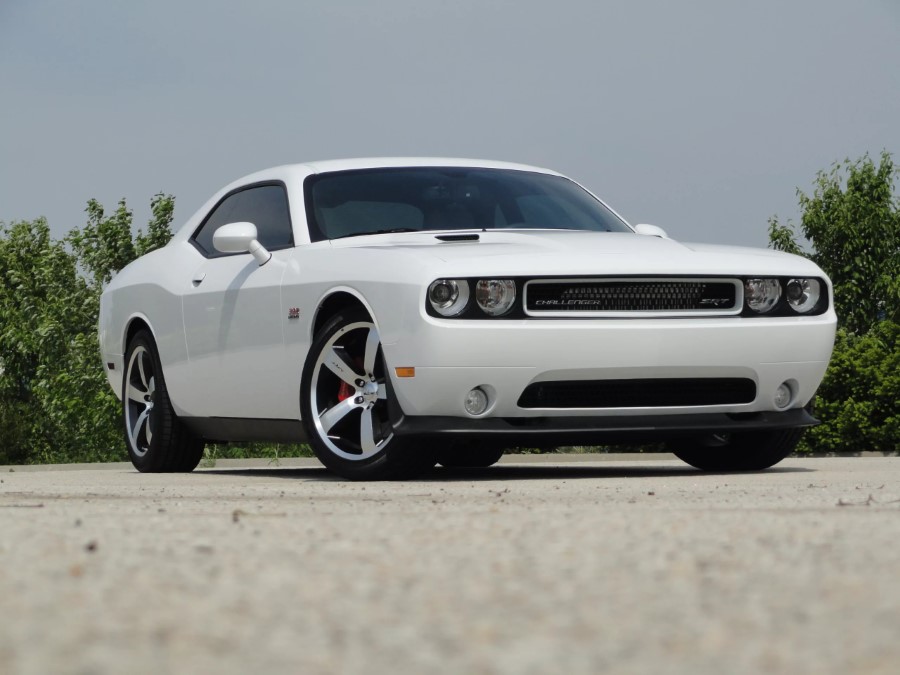 ProCharger 2008-10 Challenger HEMI SRT8 (6.1) ProCharger Stage II Intercooled System With P-1SC-1 1DF214-SCI-6.1