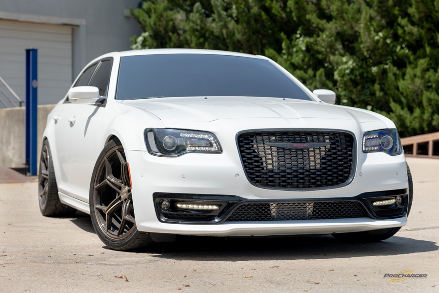 2011-14 CHRYSLER 300C HEMI (5.7) ProCharger HO Intercooled System with P-1SC-1